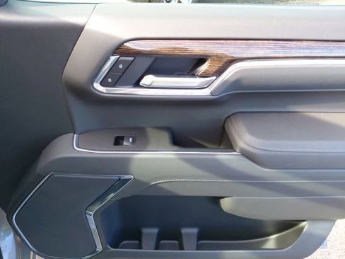 New 2026 GMC Sierra 1500 SLE w/ Max Trailering Package image 29