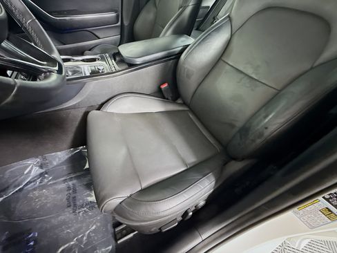 Used 2018 Kia Stinger Premium image 20