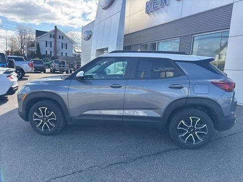 Used 2021 Chevrolet TrailBlazer ACTIV w/ Sun and Liftgate Package image 9
