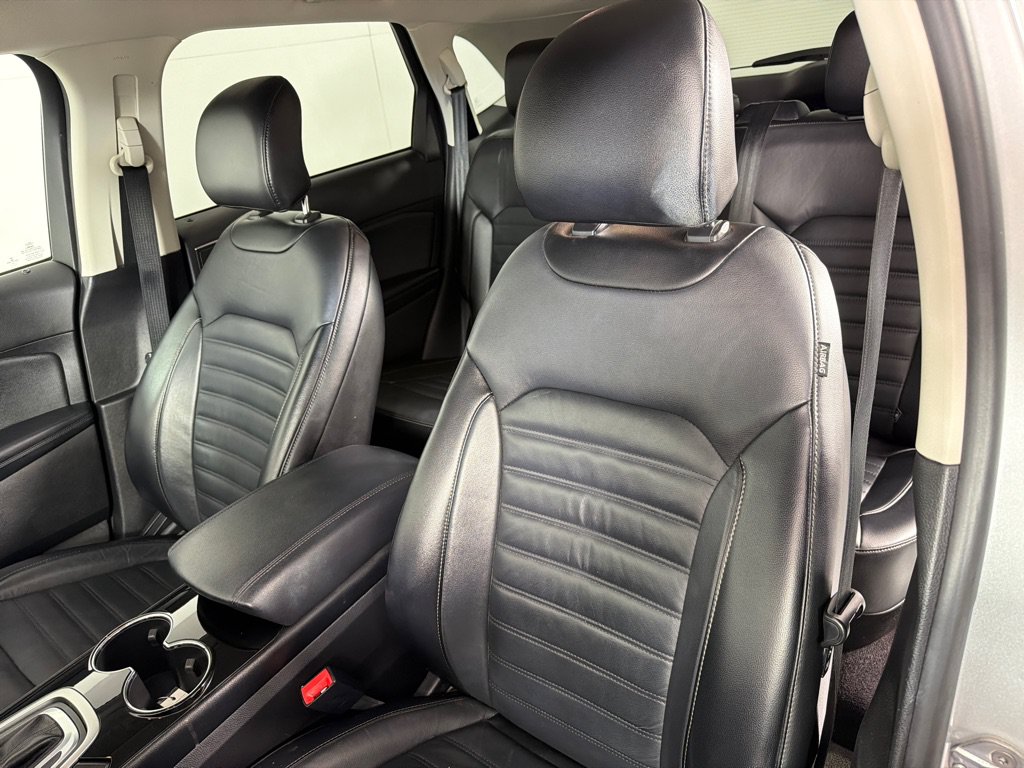 Used 2016 Ford Edge SEL w/ Equipment Group 201A AWD/4WD image 13