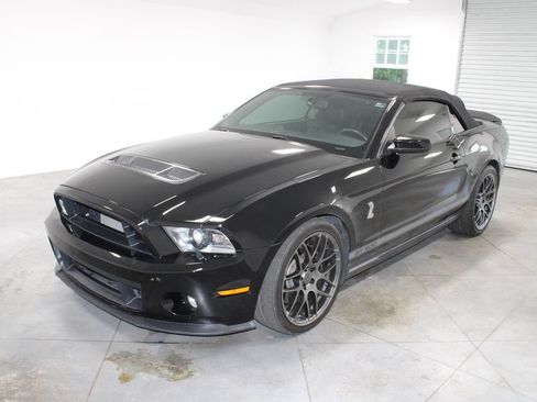 Used 2012 Ford Mustang Shelby GT500 w/ SVT Performance Pkg RWD image 4