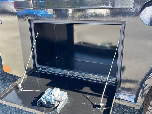 New 2025 GMC Sierra 3500 Pro w/ Convenience Package image 28