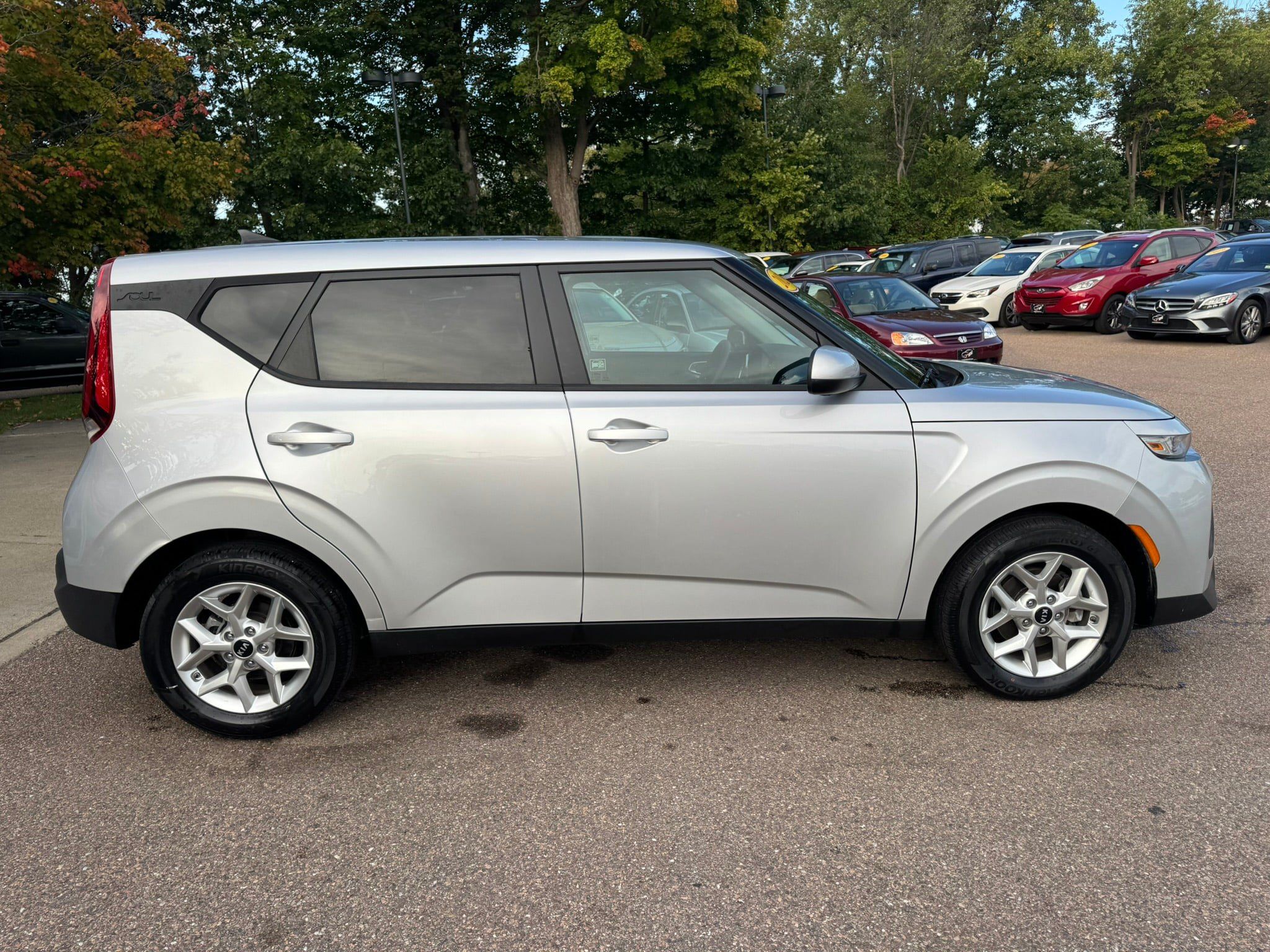 Used 2021 Kia Soul S FWD image 8