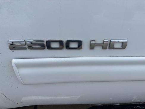 Used 2013 Chevrolet Silverado 2500 LT image 27