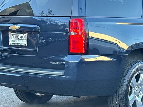 Used 2020 Chevrolet Suburban Premier image 7