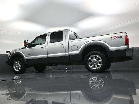 Used 2015 Ford F250 Lariat w/ Lariat Ultimate Package AWD/4WD image 20