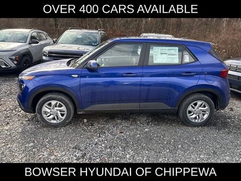 New 2026 Hyundai Venue SE image 2