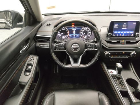 Used 2019 Nissan Altima 2.5 SR FWD image 22