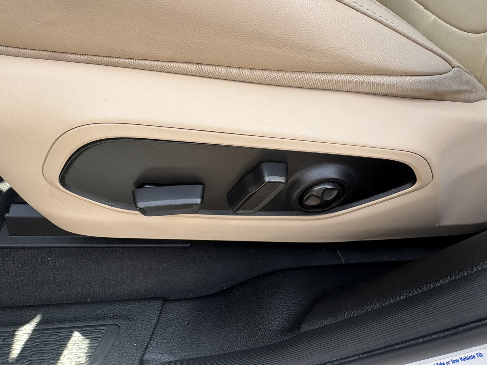 Used 2025 Jeep Grand Cherokee L Limited RWD image 10
