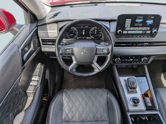 Used 2024 Mitsubishi Outlander SEL AWD/4WD image 14