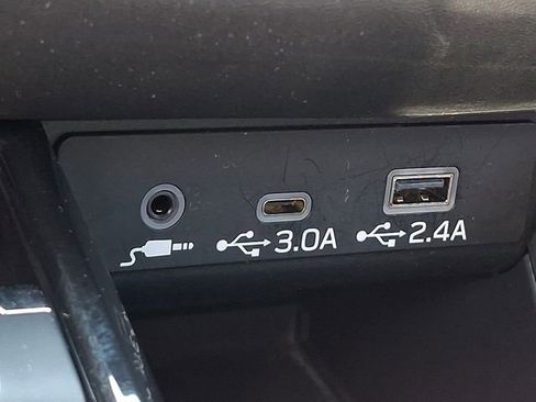 Certified 2025 Subaru Outback Premium image 25