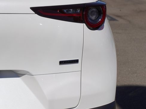Used 2024 MAZDA CX-30 AWD 2.5 S w/ Preferred Package image 11
