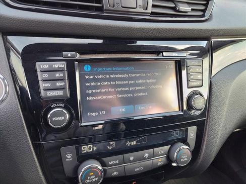 Used 2017 Nissan Rogue Sport SL w/ SL Premium Package image 22