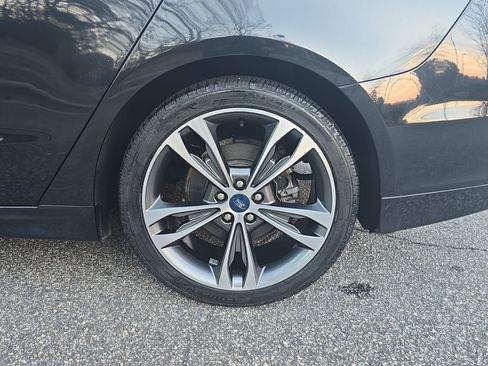 Used 2014 Ford Fusion Titanium image 33