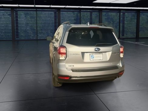 Used 2017 Subaru Forester 2.5i Limited w/ Popular Package #2 image 7