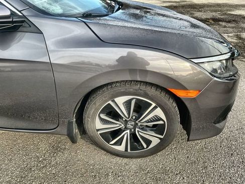 Used 2018 Honda Civic EX-T image 21