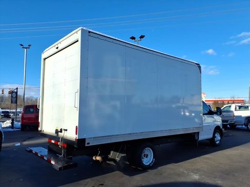 Used 2022 GMC Savana 3500 Extended image 4