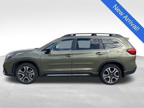 Used 2025 Subaru Ascent Limited image 4