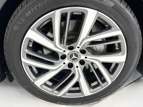 Used 2024 Mercedes-Benz E 350 4MATIC Sedan image 29