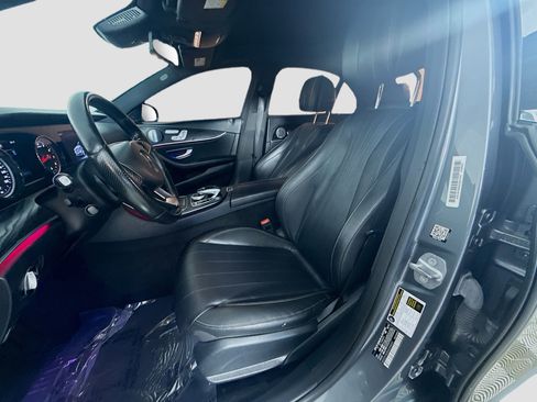Used 2018 Mercedes-Benz E 300 4MATIC w/ Premium 2 Package (Q02) image 22