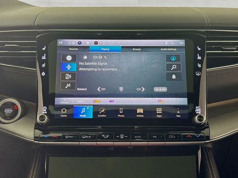 New 2026 Jeep Grand Wagoneer L Limited AWD/4WD image 15
