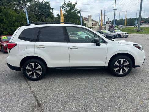 Used 2018 Subaru Forester 2.5i w/ Alloy Wheel Package AWD/4WD image 6