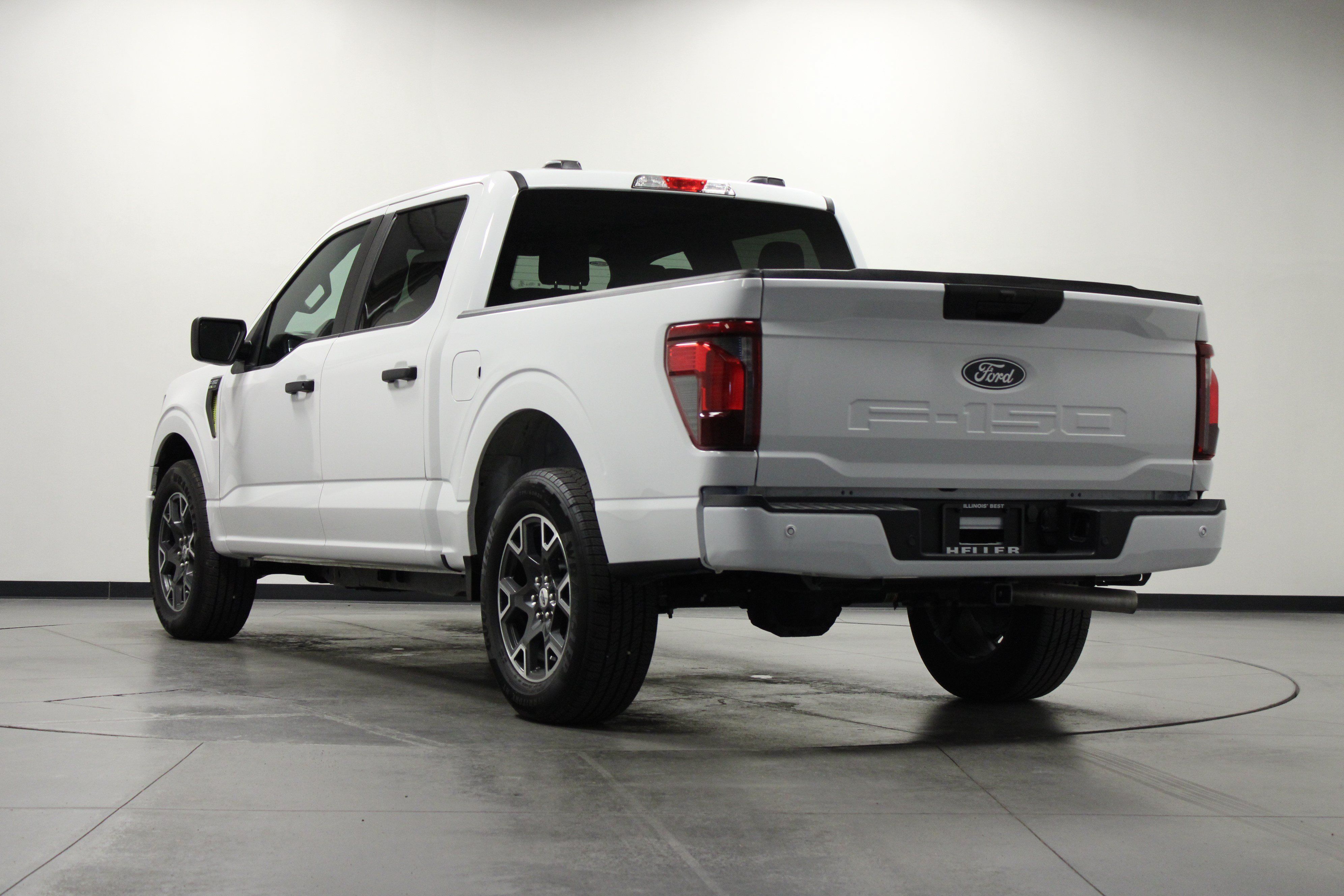Used 2024 Ford F150 STX w/ Mobile Office Package RWD image 6