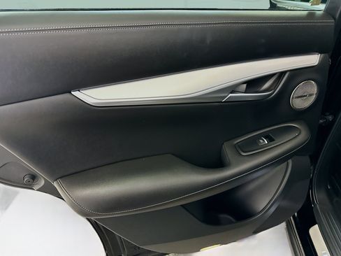 Used 2022 INFINITI QX50 Essential image 28