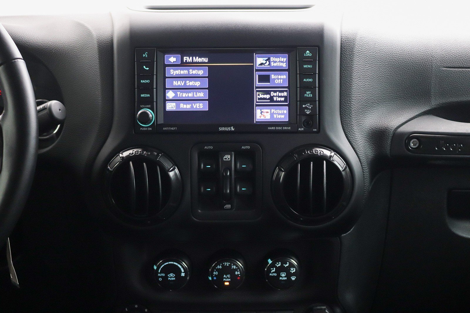Used 2018 Jeep Wrangler Unlimited Rubicon AWD/4WD image 16