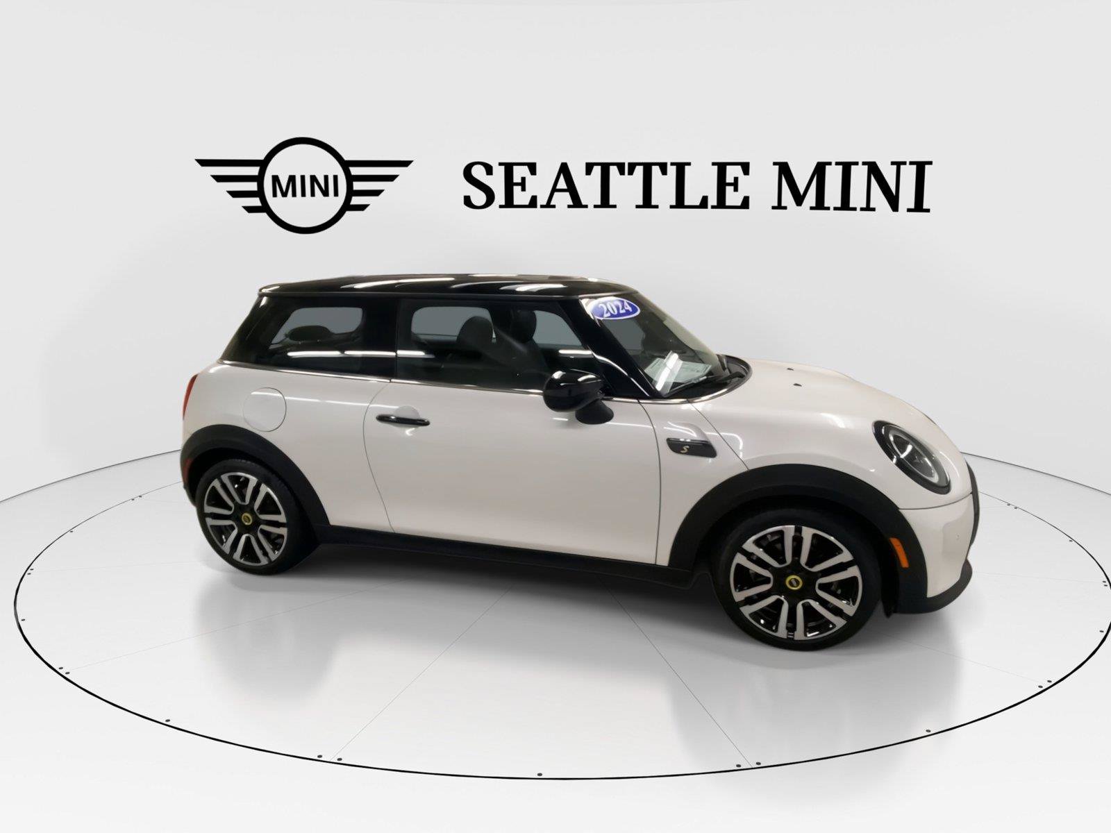 Used 2024 MINI Cooper SE FWD image 13