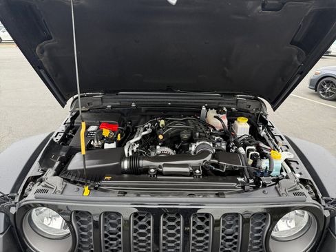 Used 2023 Jeep Gladiator Rubicon image 20