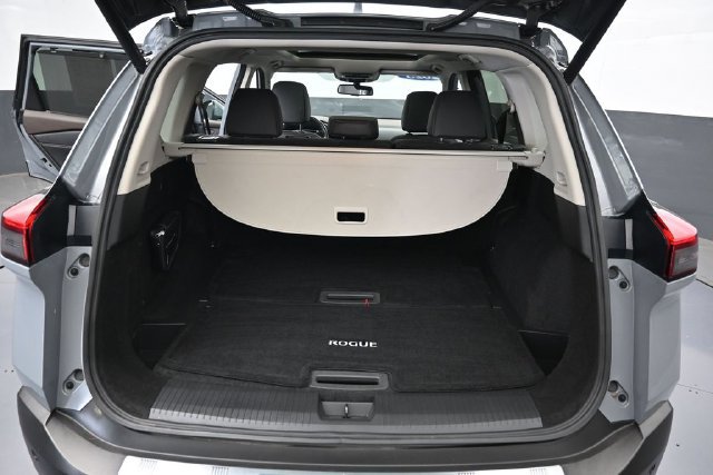 Used 2023 Nissan Rogue SL w/ SL Premium Package AWD/4WD image 29