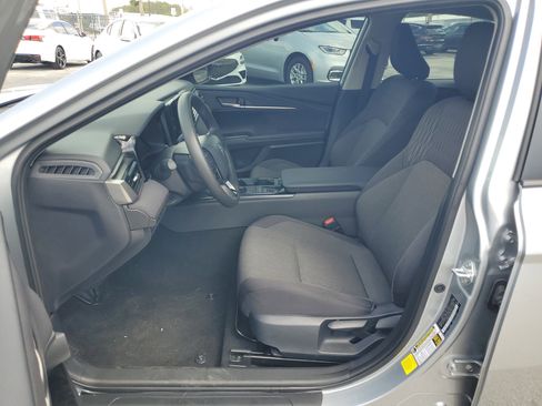 Used 2025 Toyota Camry LE FWD image 12