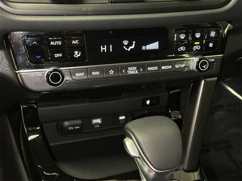 New 2025 Kia Seltos EX image 24