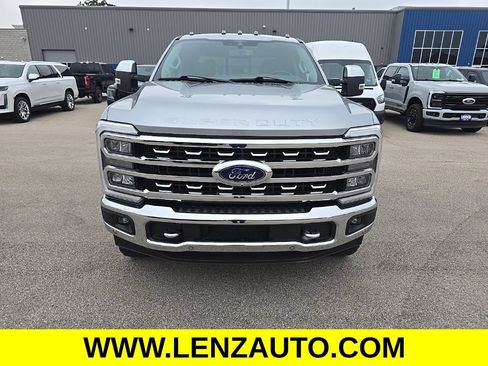 Used 2023 Ford F350 Lariat w/ Lariat Ultimate Package AWD/4WD image 2