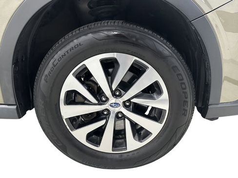 Used 2022 Subaru Outback Premium AWD/4WD image 9