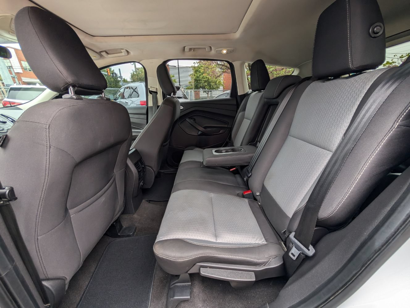 Used 2018 Ford Escape SE AWD/4WD image 17