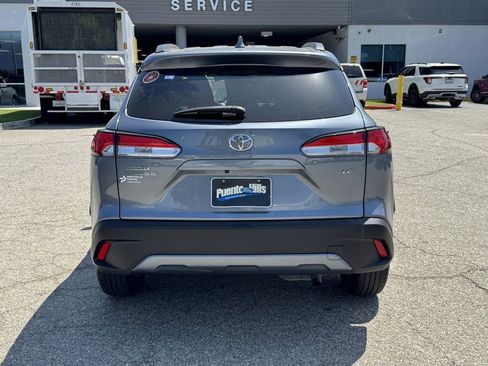 Used 2022 Toyota Corolla Cross LE FWD image 5