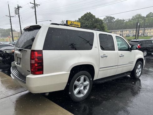 Used 2012 Chevrolet Suburban LTZ AWD/4WD image 5