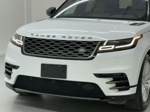 Used 2019 Land Rover Range Rover Velar R-Dynamic HSE image 10
