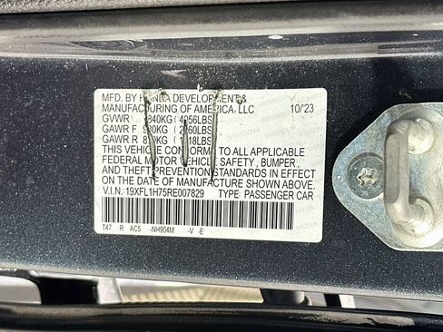 Certified 2024 Honda Civic EX-L image 27