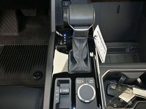 New 2026 Toyota Tundra SR5 AWD/4WD image 8