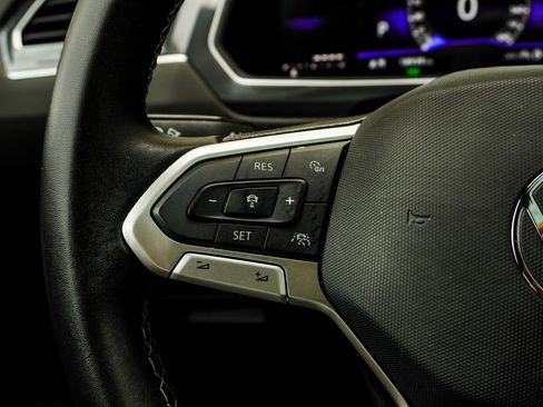 Used 2024 Volkswagen Tiguan Wolfsburg Edition image 27