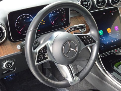 Used 2025 Mercedes-Benz C 300 Sedan image 22