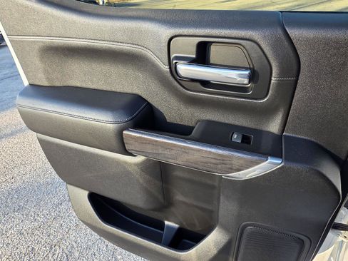 Used 2019 Chevrolet Silverado 1500 LTZ w/ LTZ Texas Edition image 36