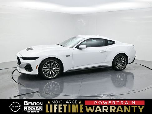 Used 2025 Ford Mustang GT Premium image 1