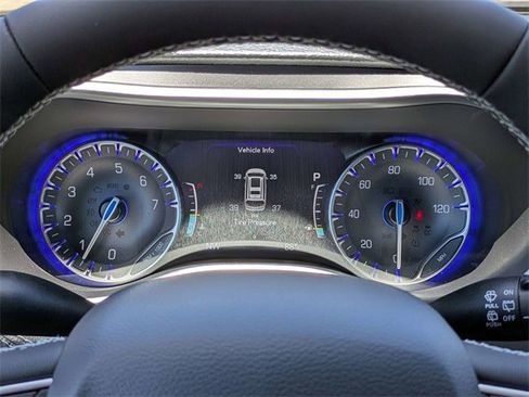 New 2026 Chrysler Pacifica Select image 28