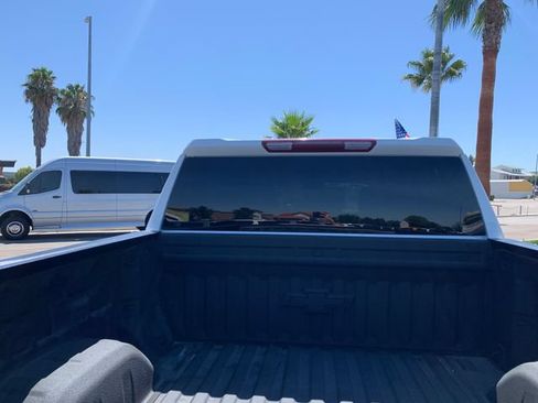Used 2023 Chevrolet Silverado 1500 Custom Trail Boss w/ LPO, Dark Essentials Package AWD/4WD image 9