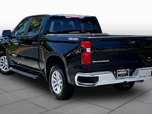 Used 2021 Chevrolet Silverado 1500 LT AWD/4WD image 12