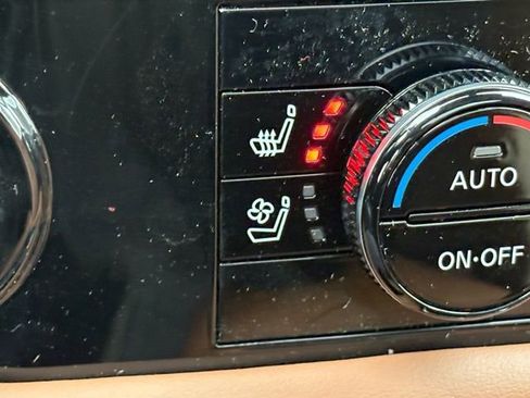 New 2026 Nissan Pathfinder Platinum image 8